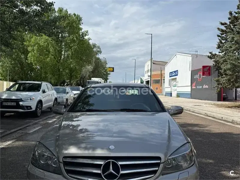 Usado Mercedes CLC220 150 CV (110 kW) 2009 Gris / plata Coupe