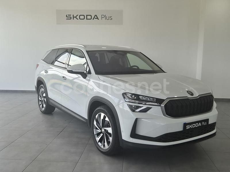 Blanco Nuevo 2024 Skoda Kodiaq Selection SUV | 48.900 € - Imagen 1/4