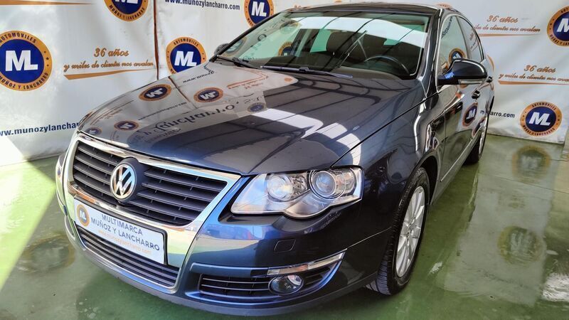 Usado VW Passat Sportline 140 CV (102 kW) 2007 Azul Berlina