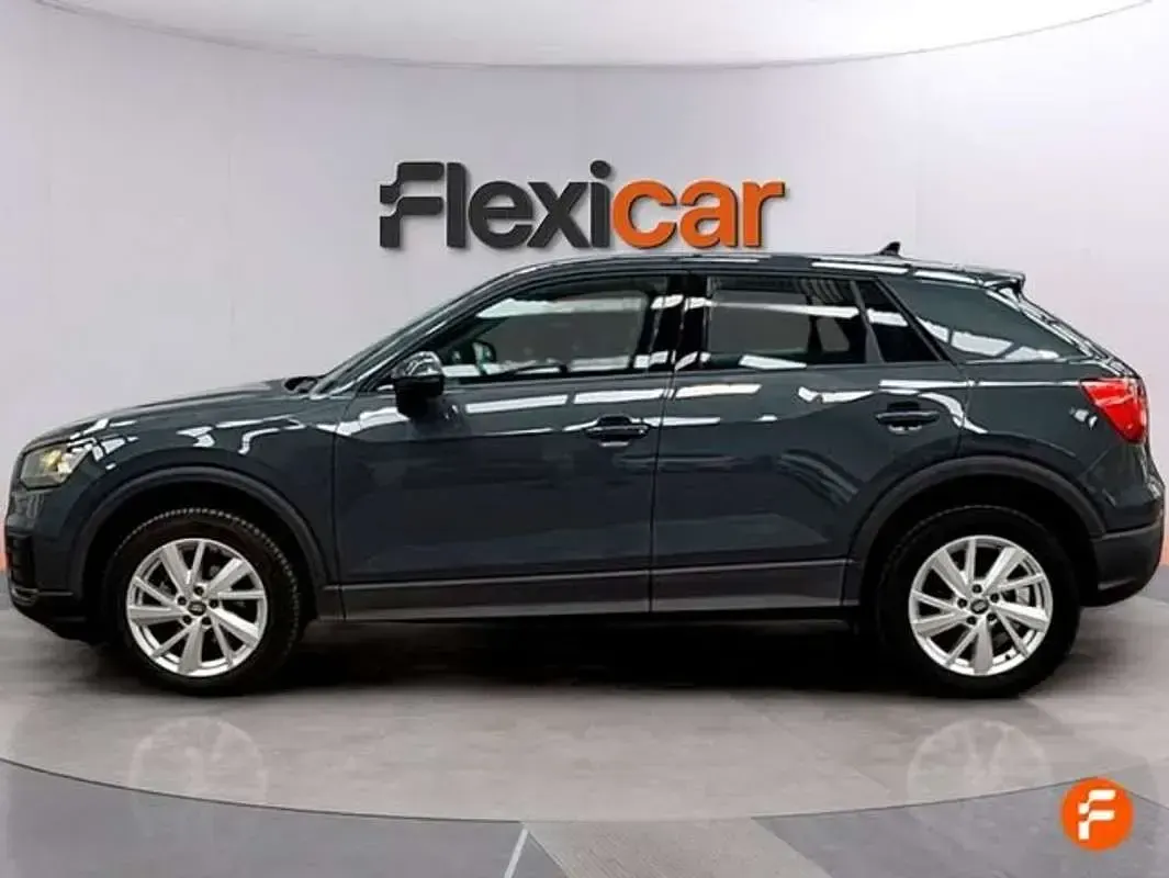 Usado Audi Q2 Advanced 116 CV (85 kW) 2019 Gris SUV