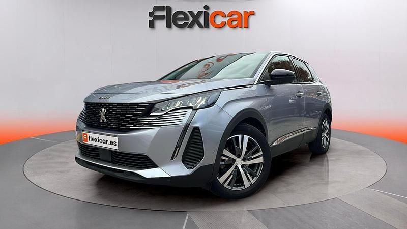 Usado Peugeot 3008 Active 131 CV (96 kW) 2022 Gris SUV