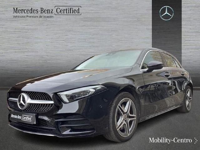 Usado Mercedes A250 AMG line 218 CV (160 kW) 2022 Negro cosmos Berlina