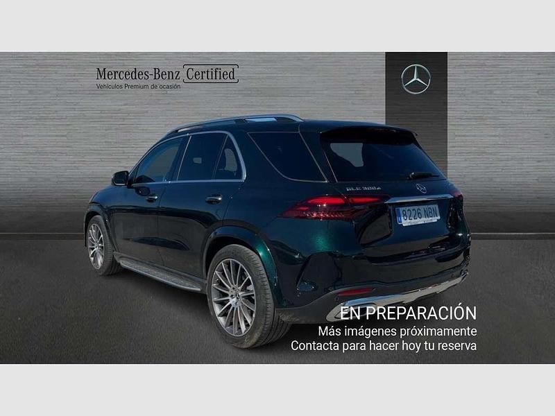 Usado Mercedes GLE300 269 CV (197 kW) 2025 Verde SUV
