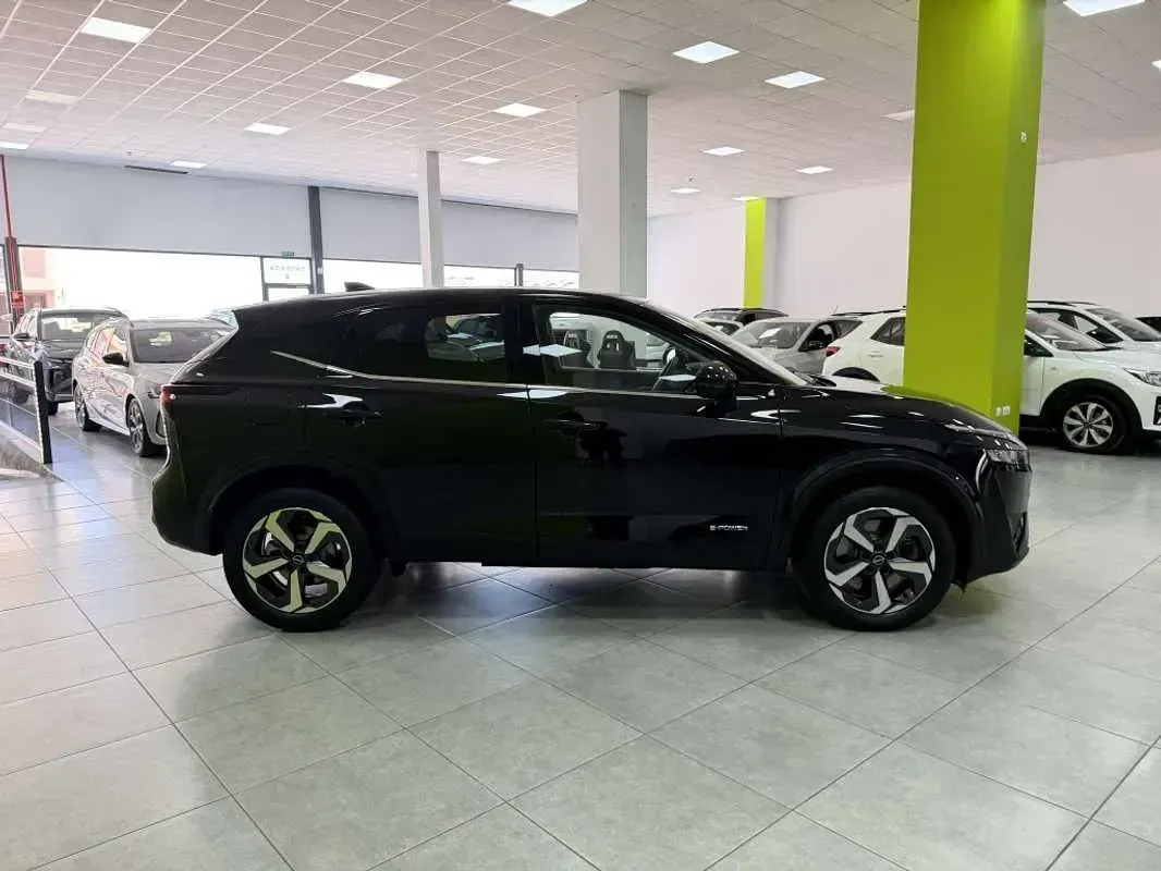 Usado Nissan Qashqai N-Connecta 190 CV (139 kW) 2024 Negro SUV
