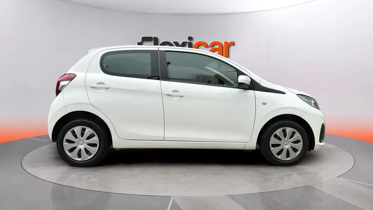 Usado Peugeot 108 Active 72 CV (52 kW) 2019 Blanco Utilitario