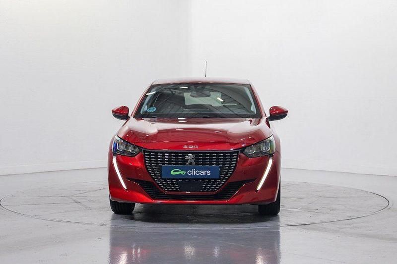 Usado Peugeot 208 Allure 100 CV (73 kW) 2021 Rojo Utilitario
