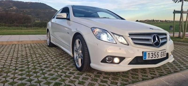 Blanco Usado 2010 Mercedes E250 Avantgarde Berlina | 16.390 € (Precio justo) - Imagen 1/4