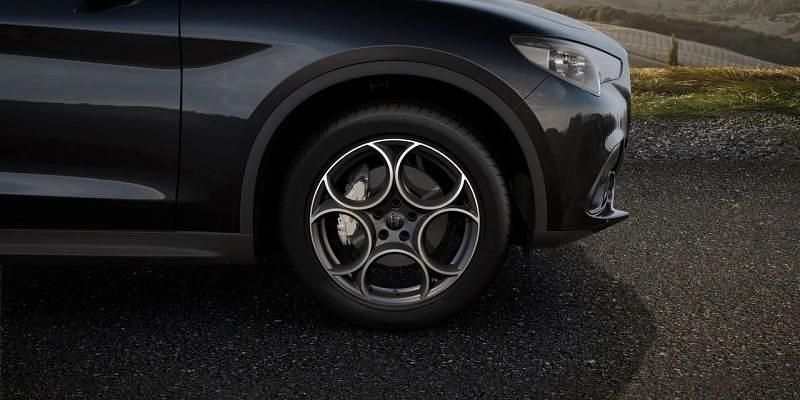 Nuevo Alfa Romeo Stelvio Sprint 280 CV (205 kW) 2025 Negro SUV