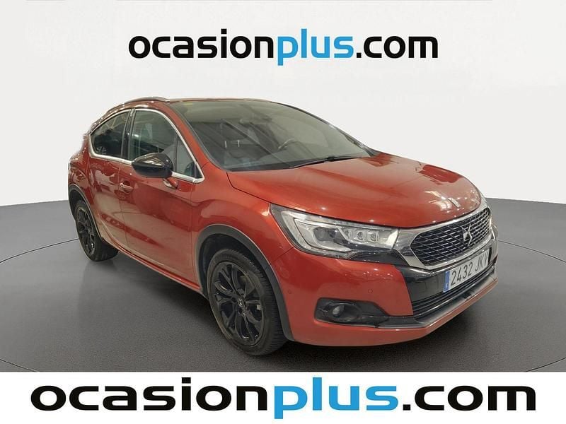 Usado DS Automobiles DS4 Style 120 CV (88 kW) 2015 Rojo Utilitario