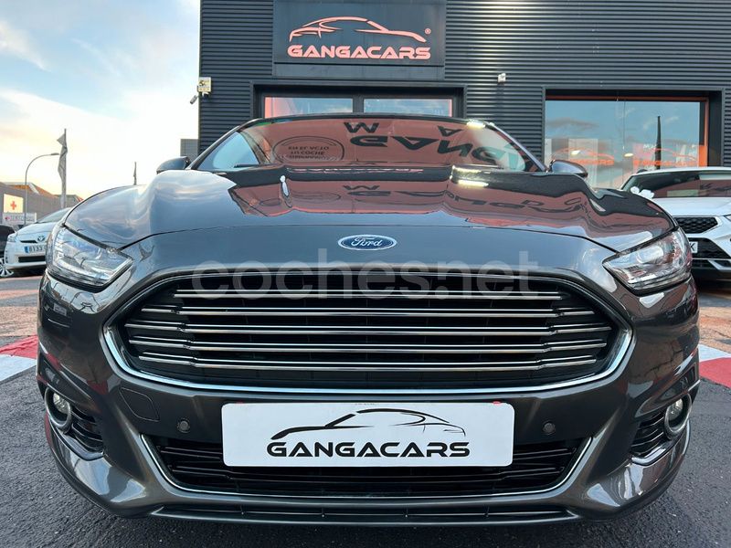 Gris / plata Usado 2014 Ford Mondeo Titanium Berlina | 12.990 € (Precio justo) - Imagen 1/4