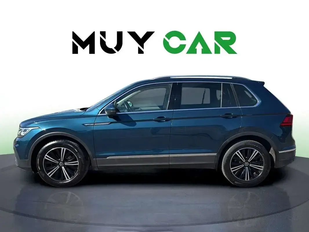 Usado VW Tiguan Life 150 CV (110 kW) 2021 Azul SUV