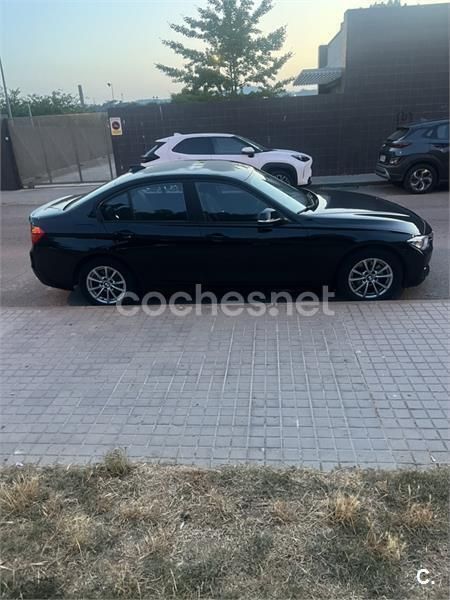 Negro Usado 2013 BMW 318 Berlina | 10.500 € (Precio justo) - Imagen 1/4