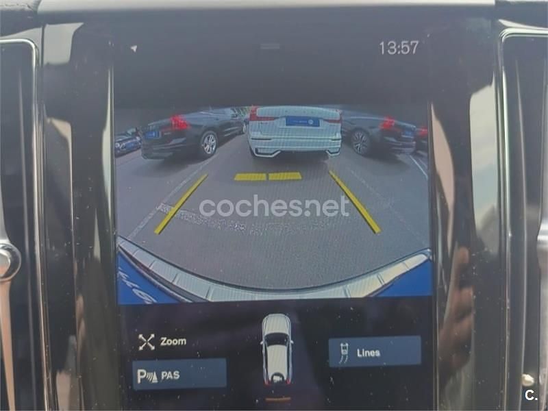 Negro Usado 2021 Volvo XC60 Plus SUV | 34.000 € (Caro) - Imagen 1/4