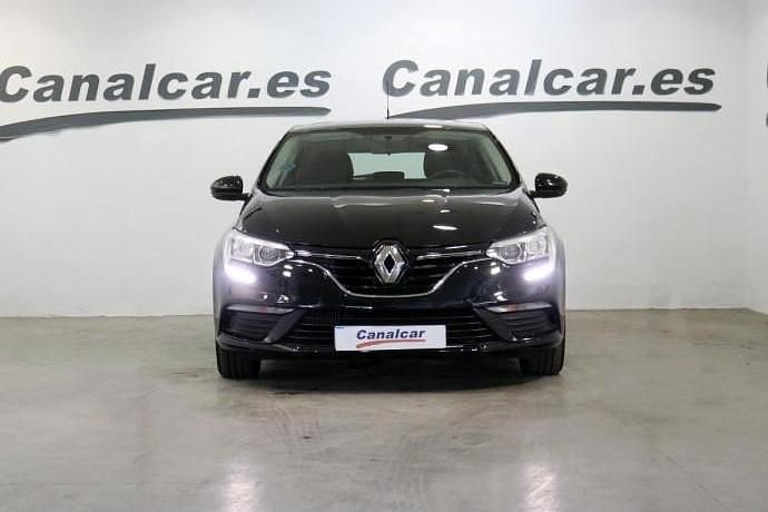 Usado Renault Mégane III Life 100 CV (73 kW) 2016