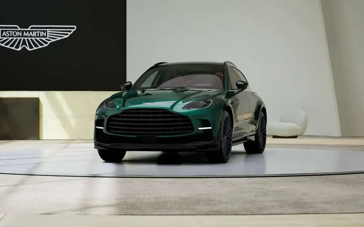 Usado Aston Martin DBX 707 CV (519 kW) 2025 Malachite green SUV