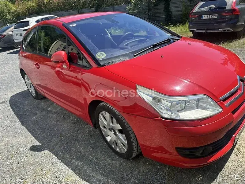 Usado Citroën C4 110 CV (80 kW) 2007 Rojo Berlina