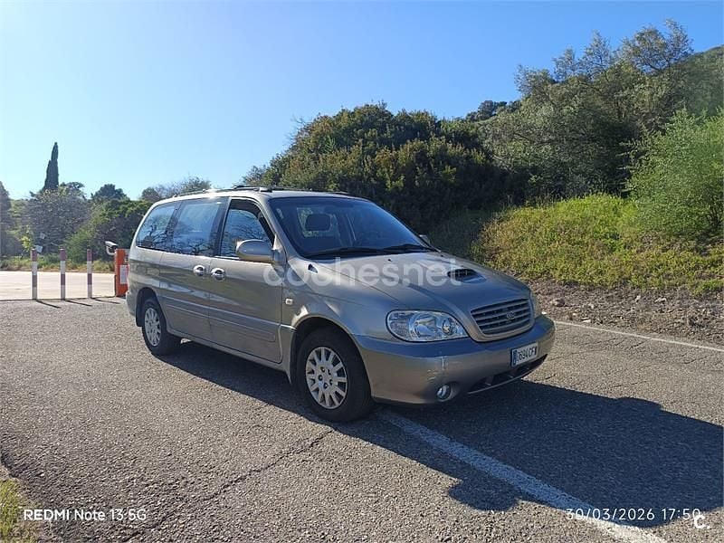 Usado Kia Carnival EX 144 CV (105 kW) 2003 Beige Monovolumen