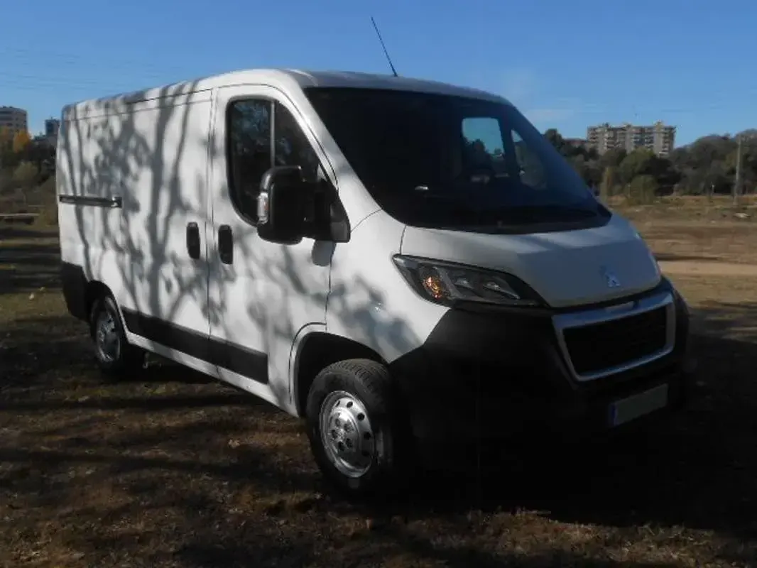 Usado Peugeot Boxer 131 CV (96 kW) 2018 Blanco Van