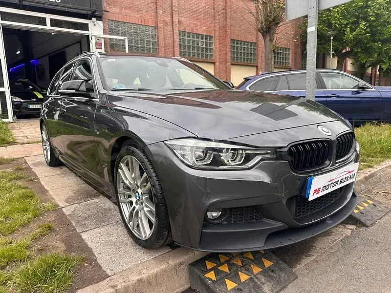 Käytetty BMW 330 M Sport 258 HP (189 kW) 2016 Harmaa Farmari