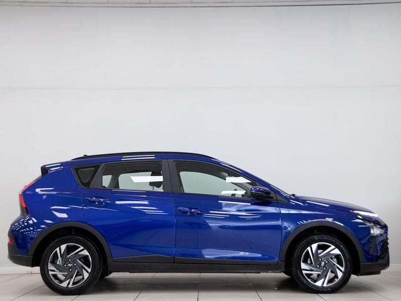Usado Hyundai Bayon 100 CV (73 kW) 2021 Azul SUV