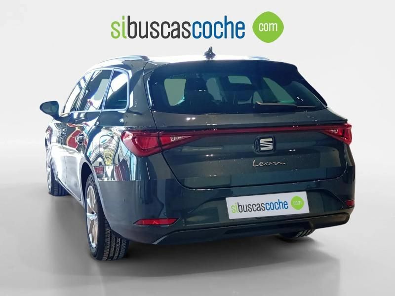 Usado Seat Leon ST Style 150 CV (110 kW) 2025 Gris/plata Familiar