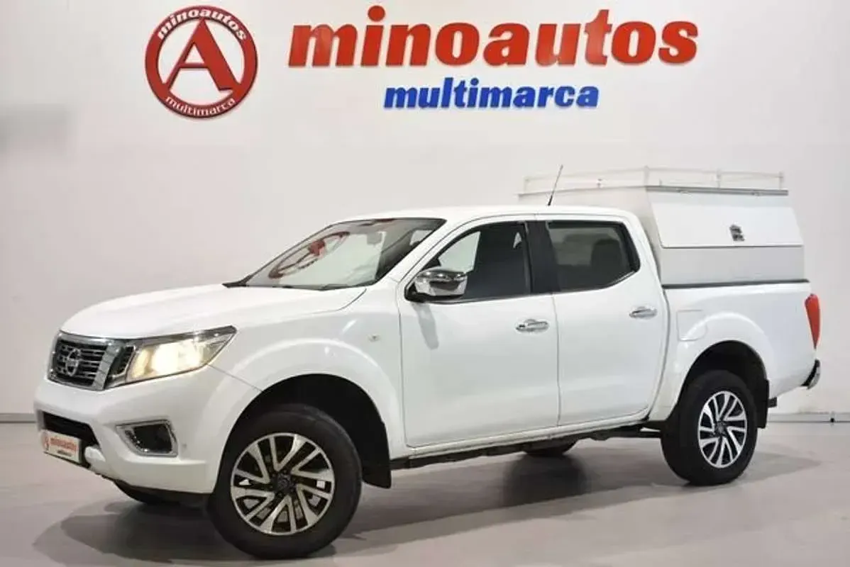 Usado Nissan Navara Acenta 190 CV (139 kW) 2019 Blanco Pickup/Camioneta