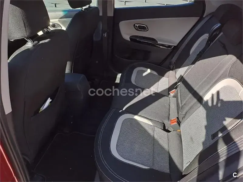 Usado Kia Ceed GT 90 HP (66 kW) 2015 Vermelho Sedan