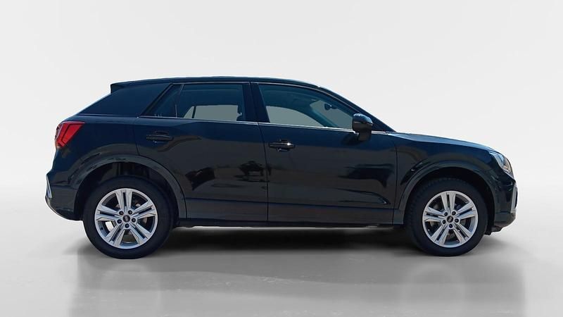 Usado Audi Q2 Advanced Plus 116 CV (85 kW) 2024 Negro SUV