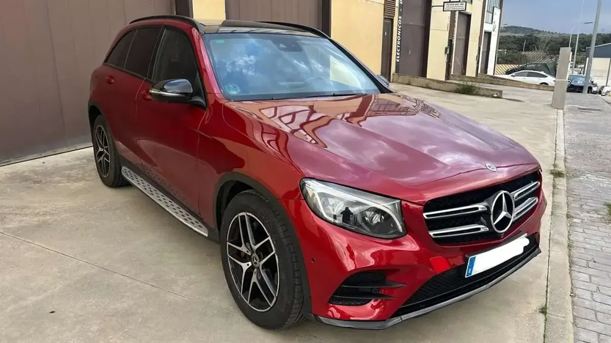 Usado Mercedes GLC220 193 CV (141 kW) 2019 Rojo SUV