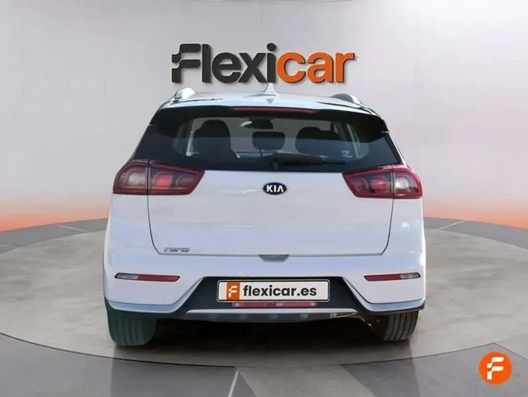 Usado Kia Niro 141 CV (103 kW) 2019 Blanco SUV