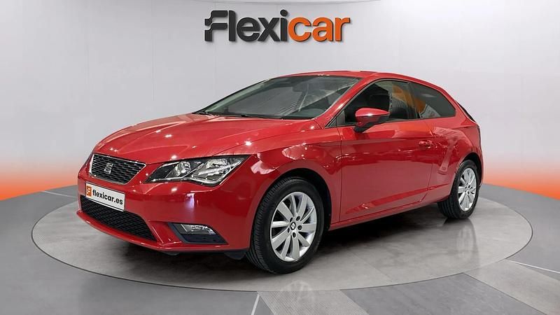 Usado Seat Leon Style 110 CV (80 kW) 2017 Rojo Berlina