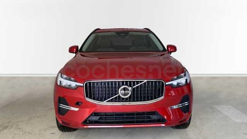 Usado Volvo XC60 Core 197 CV (144 kW) 2023 Rojo SUV