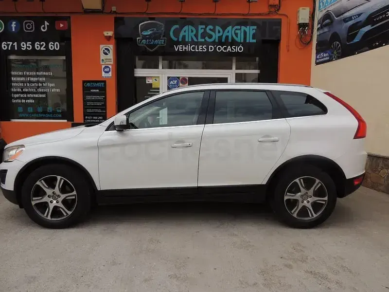 Usado Volvo XC60 Momentum 136 CV (100 kW) 2012 Blanco SUV