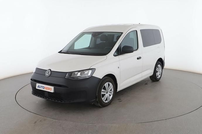 Usado VW Caddy Life 114 CV (83 kW) 2021 Blanco Monovolumen