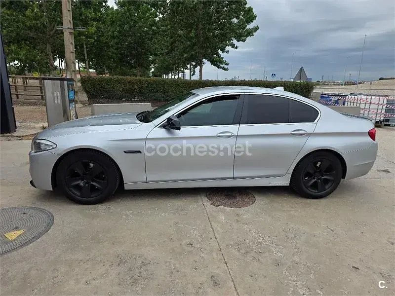 Usado BMW 530 Gran Turismo 245 CV (180 kW) 2012 Gris / plata Berlina