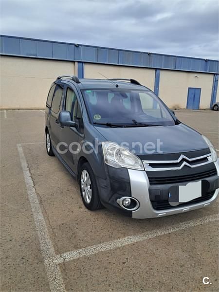 Gris / plata Usado 2010 Citroën Berlingo XTR Monovolumen | 7500 € (Caro) - Imagen 1/4