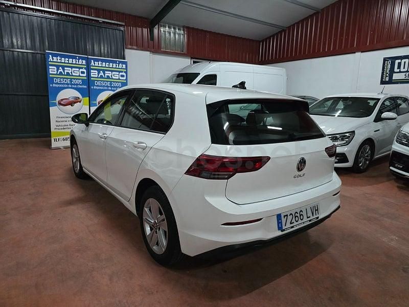 Usado VW Golf VIII 115 CV (84 kW) 2022 Blanco Berlina