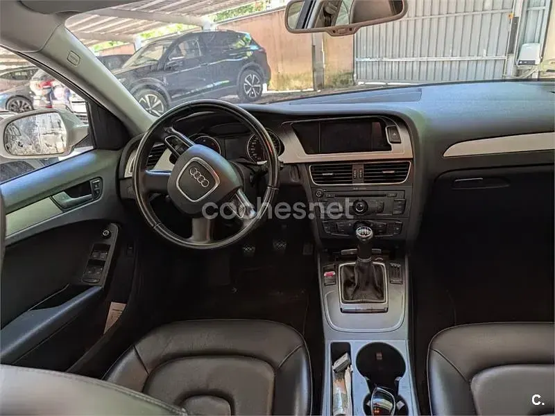 Usado Audi A4 136 CV (100 kW) 2011 Blanco Berlina
