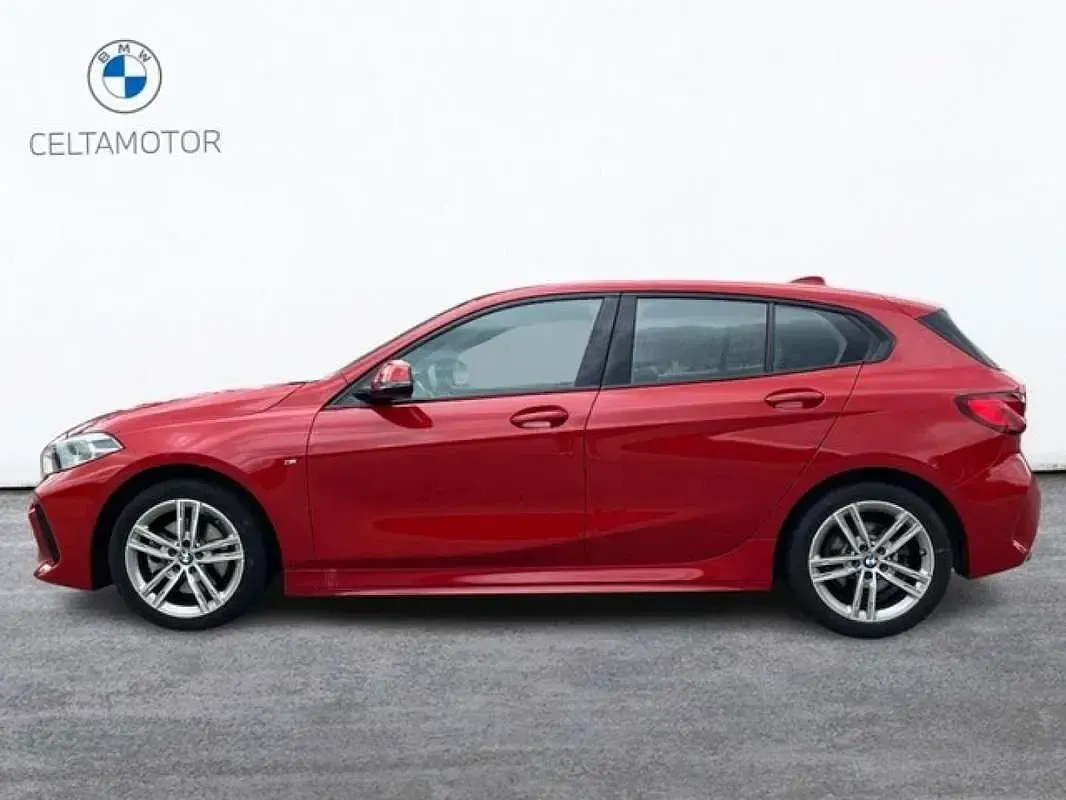 Usado BMW 118 Shadowline 136 CV (100 kW) 2022 Rojo Utilitario