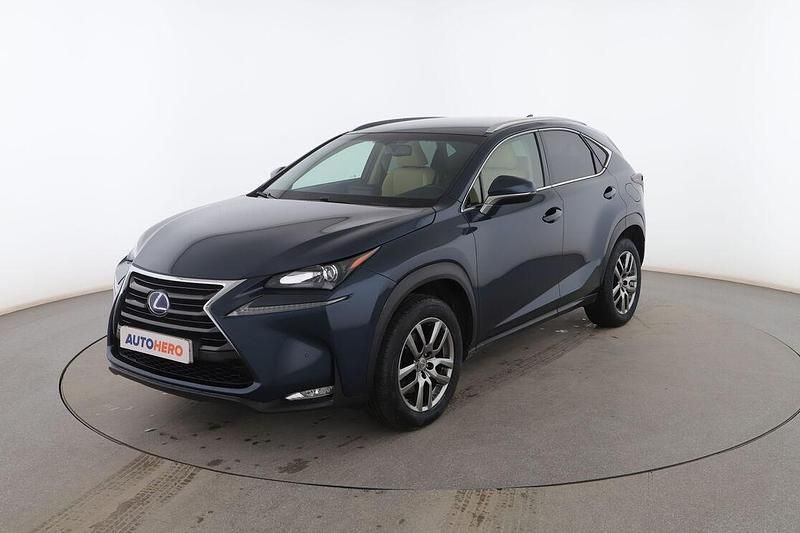 Azul Usado 2015 Lexus NX300h E-FOUR Executive Line SUV | 19.899 € - Imagen 1/3