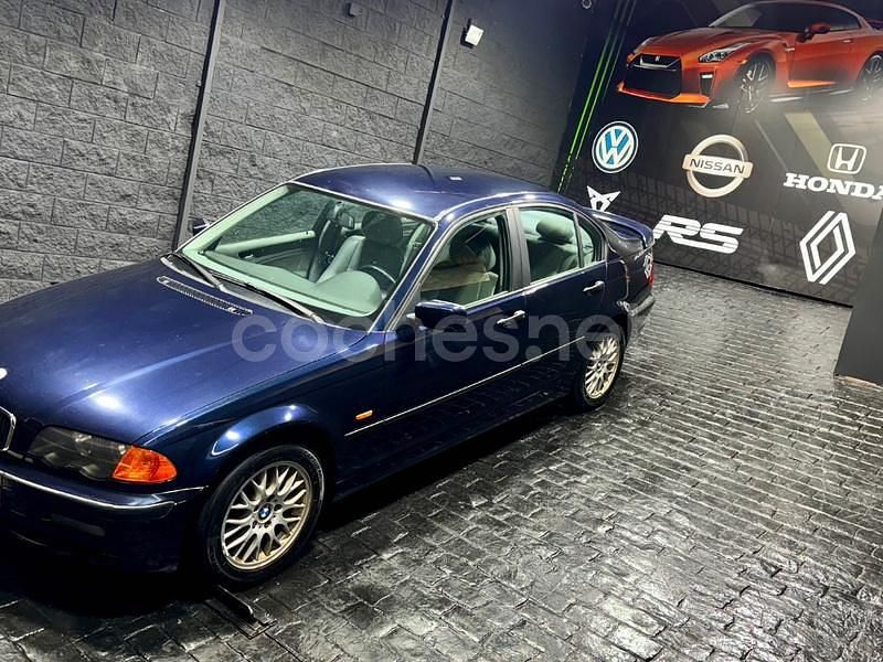 Azul Usado 2001 BMW 320 Berlina | 3999 € (Precio justo) - Imagen 1/4