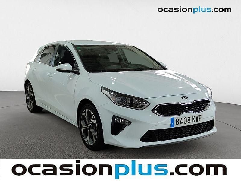 Usado Kia Ceed 136 CV (100 kW) 2019 Blanco Utilitario