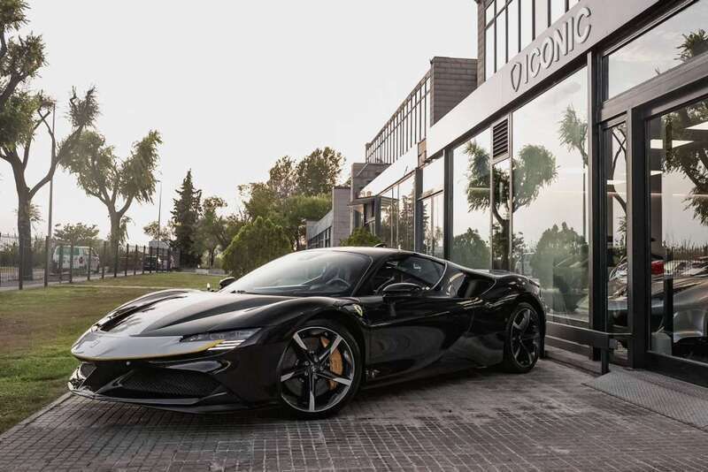 Negro Usado 2021 Ferrari SF90 Descapotable | 574.900 € - Imagen 1/4