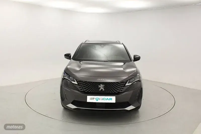 Usado Peugeot 3008 GT 130 CV (95 kW) 2021 Gris SUV