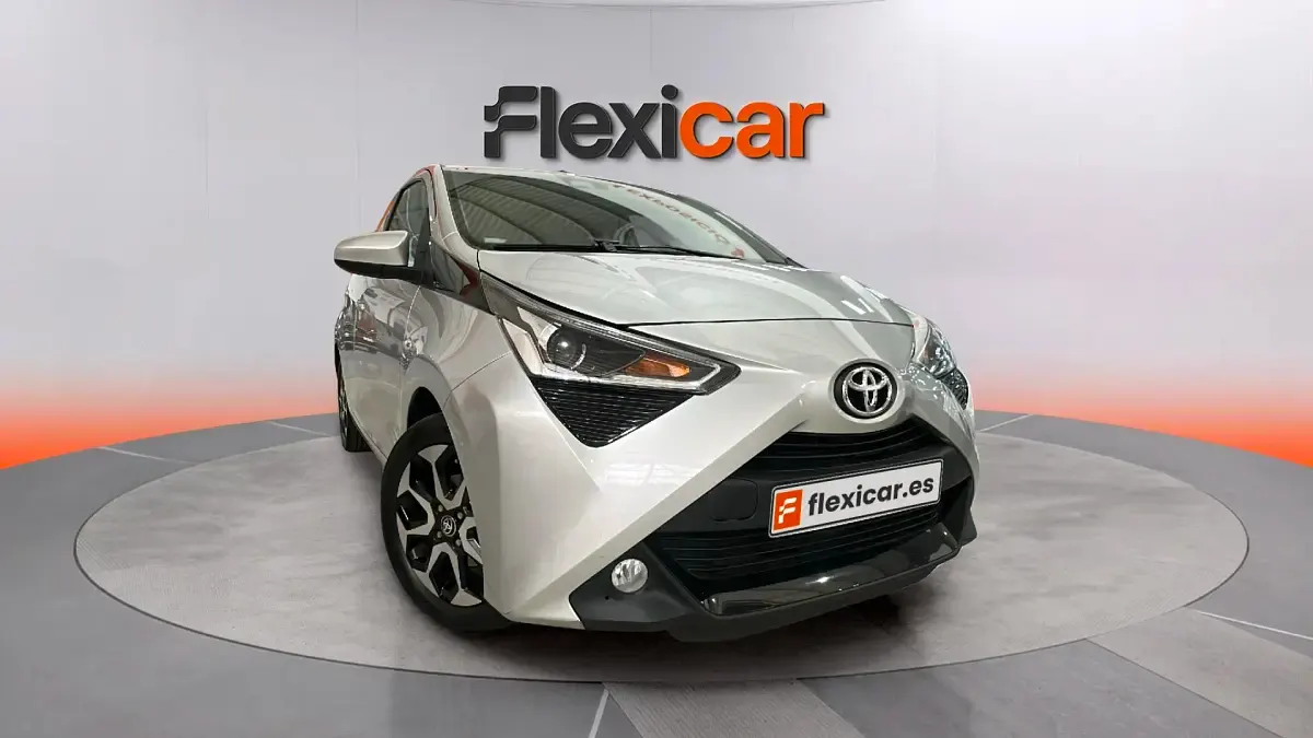 Usado Toyota Aygo X-play 72 CV (52 kW) 2019 Utilitario