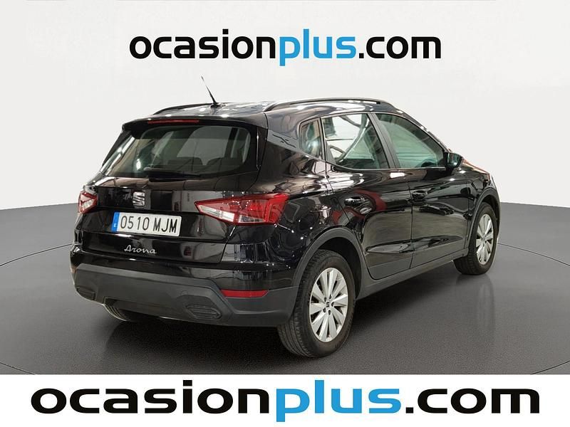 Usado Seat Arona Style 110 CV (80 kW) 2023 Negro SUV