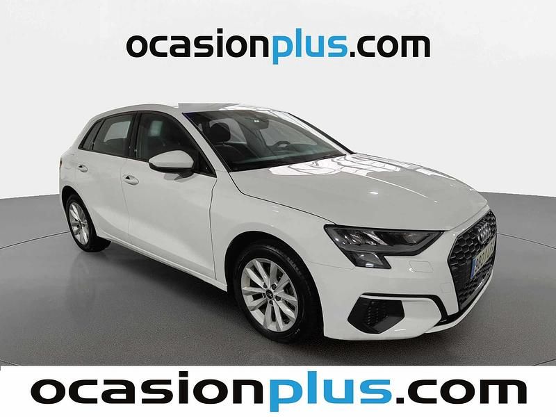 Usado Audi A3 110 CV (80 kW) 2021 Blanco Berlina