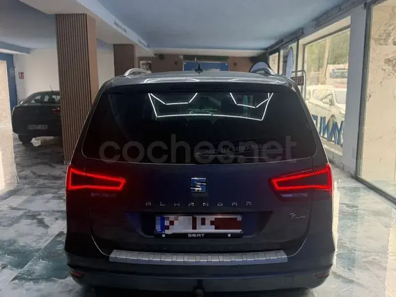 Usado Seat Alhambra XCELLENCE 177 CV (130 kW) 2019 Gris / plata Monovolumen