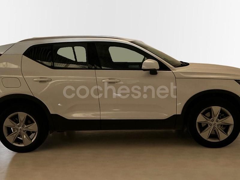 Usado Volvo XC40 Core 163 CV (119 kW) 2025 Blanco SUV