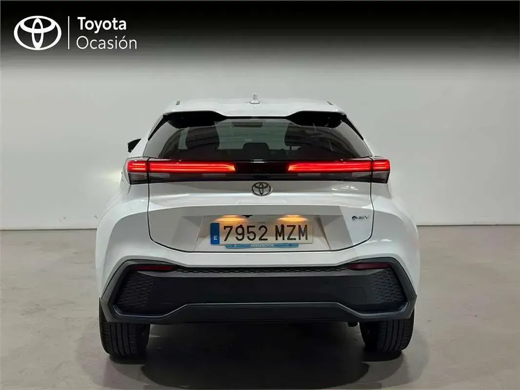 Usado Toyota C-HR Advance 140 CV (102 kW) 2025 SUV